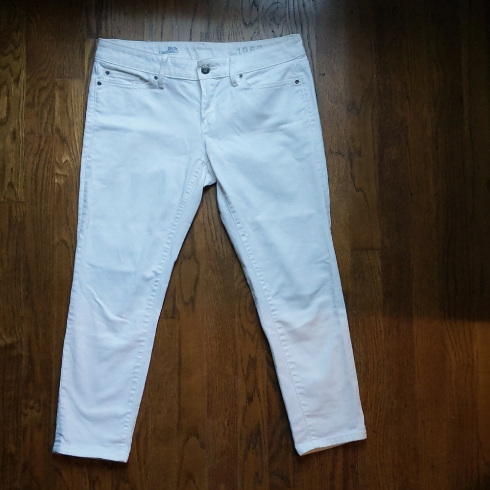 White Gap Women's Jeans Size 6